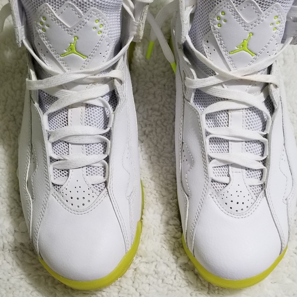 Jordan 7 True Flight White and Volt Ice (2013) - Picture 1 of 9